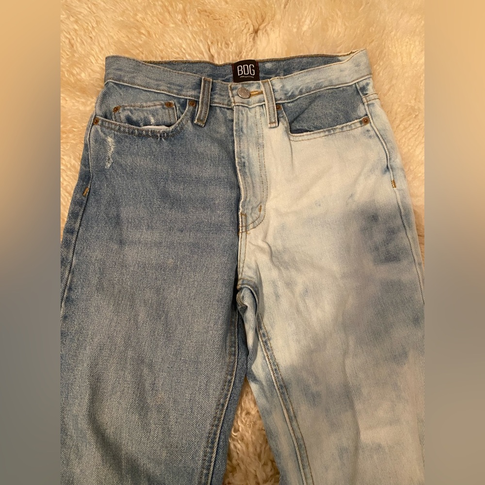 BDG Slim-stacked two-toned distressed jeans - Picture 5 of 7
